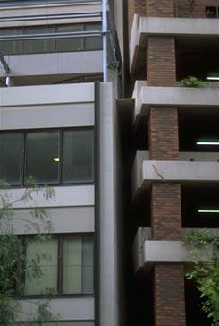 037_1