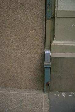 096_1