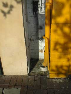 image02